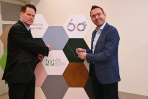 Direktor komunalnega podjetja Vrhnika dr. Boštjan Aver in Janez Jelovšek, vodja oddelka za okolje in komunalo na Občini Vrhnika